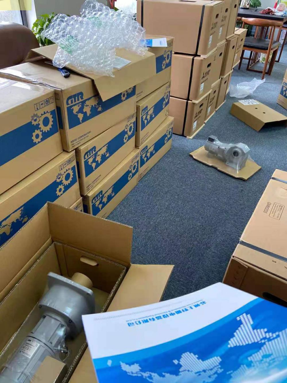 日本GTR日精减速机F2SB-15-15-T90W附刹车