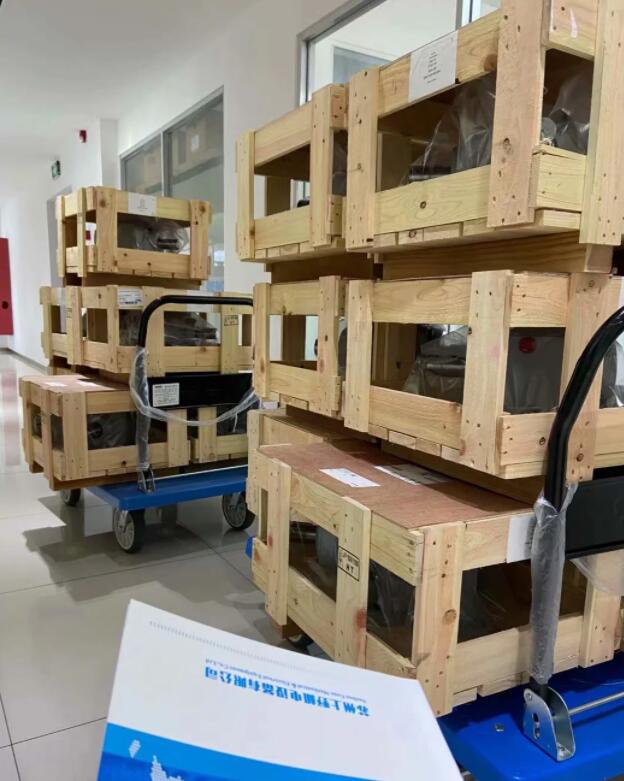 日本KOMPASS日精转向器型号KNC-402轴配置HH13...