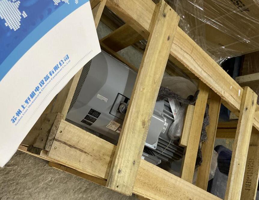 日本三菱大型电机型号：SF-V5RUH55KT 