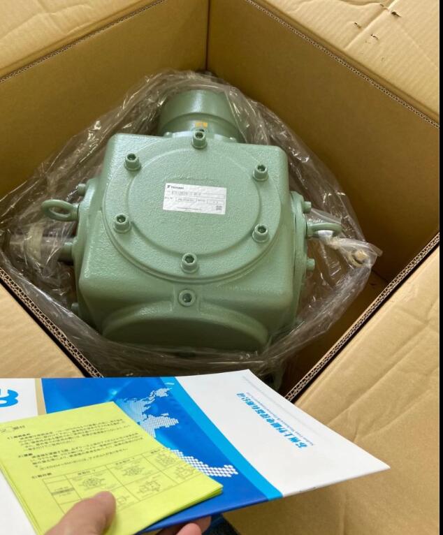 日本椿本齿轮箱型号EWJM42E30LR040S