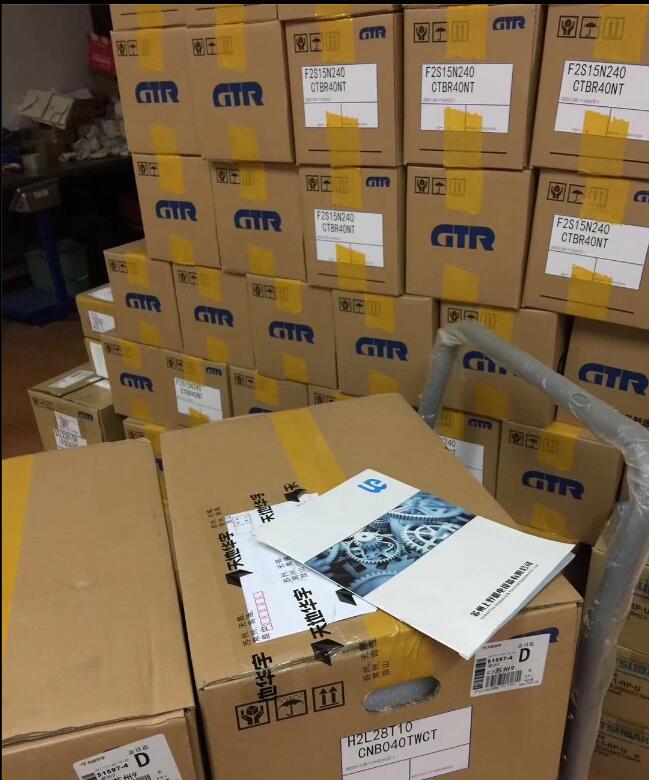 日精减速机型号F2S15N240-CTBR40NT回流焊设备...
