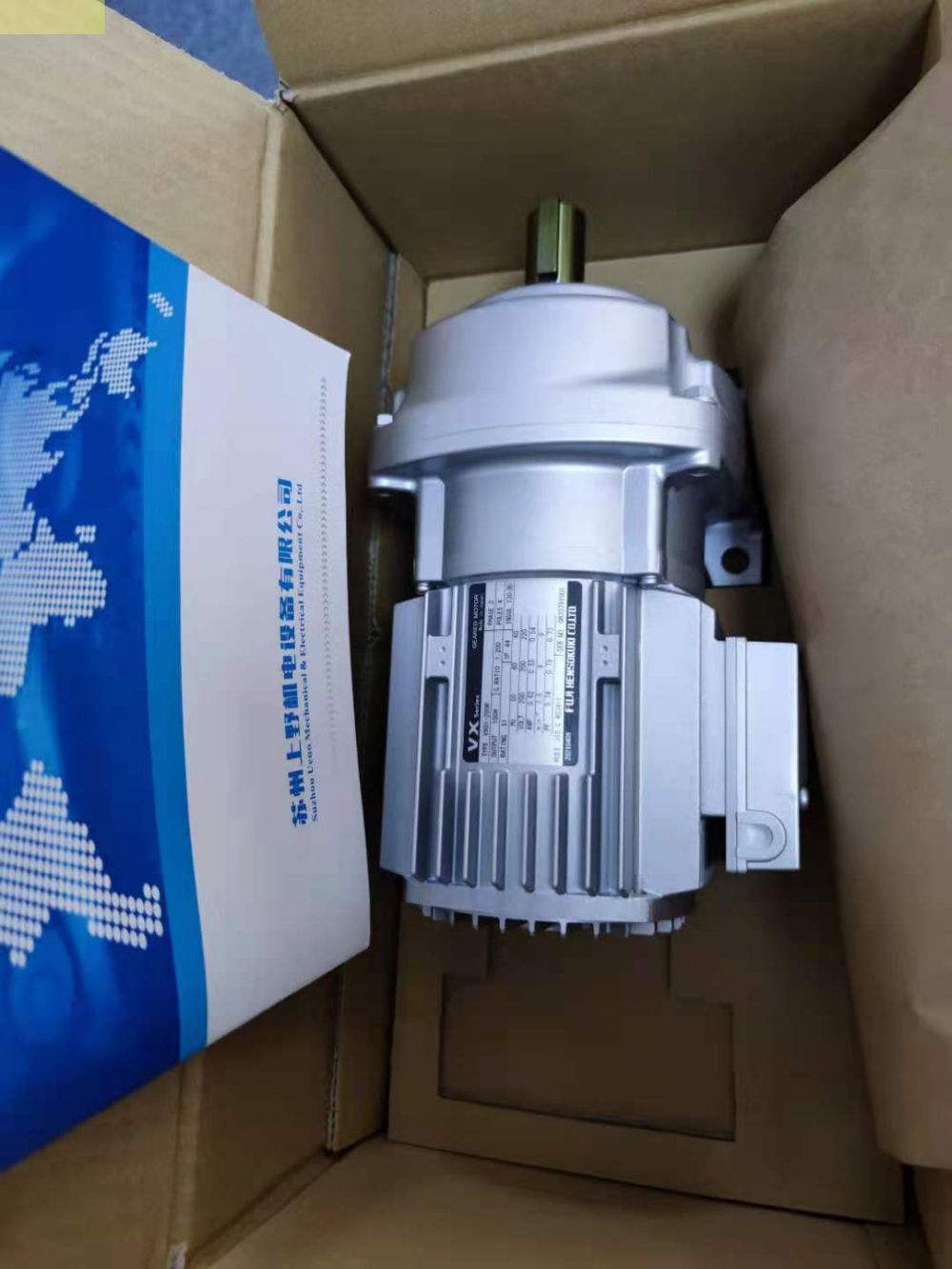 法兰安装 日本fuji富士变速电机型号VX01-040MF