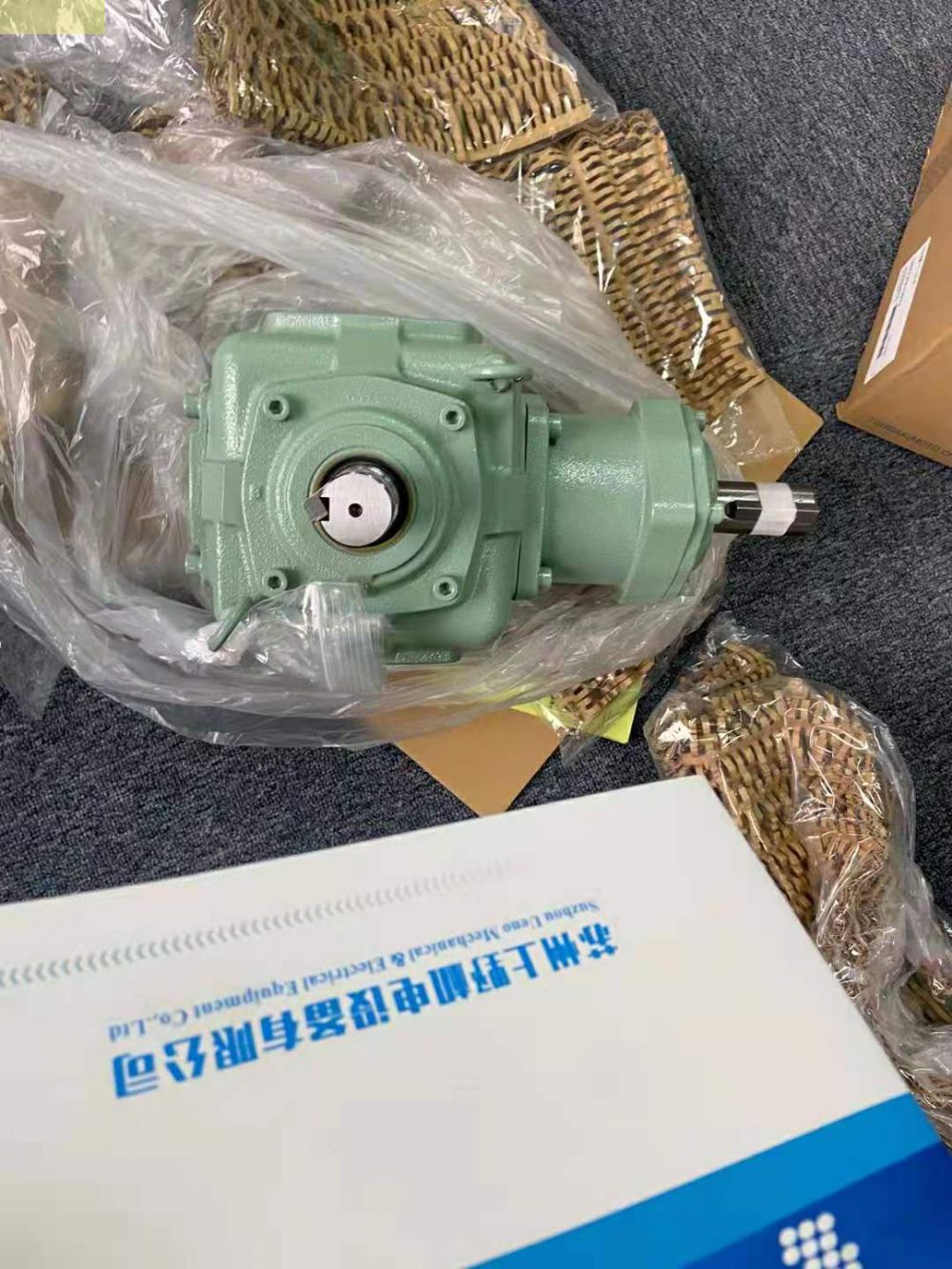 TSUBAKI日本椿本减速器EW80T15H减速比1/15