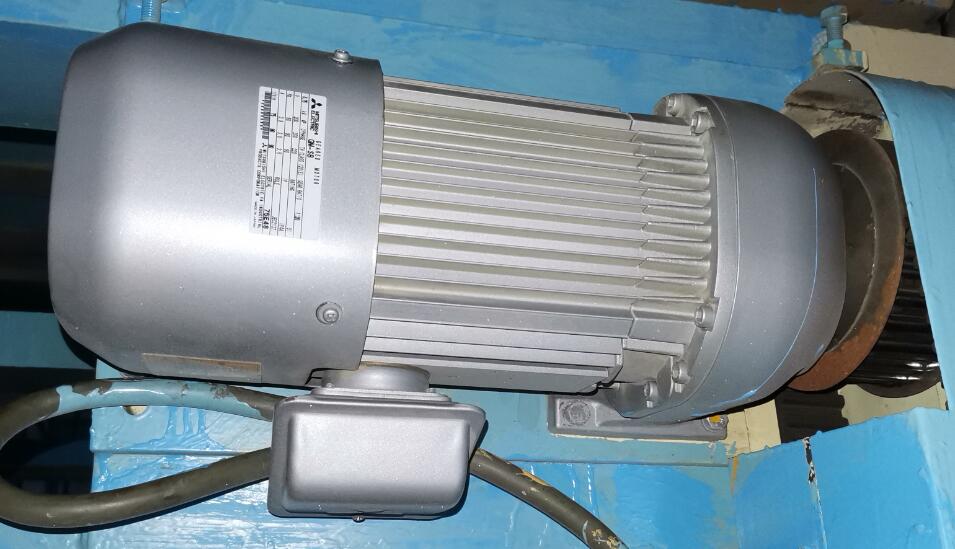 三菱平行轴带刹车减速机GEARED MOTOR 型号GM-S...